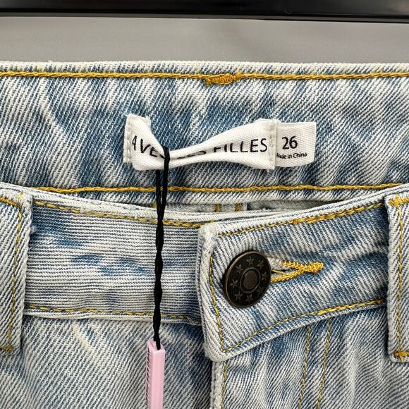 AVEC LES FILLES Relaxed Fit Slit Raw Hem Jeans // 26 - Picture 6 of 12